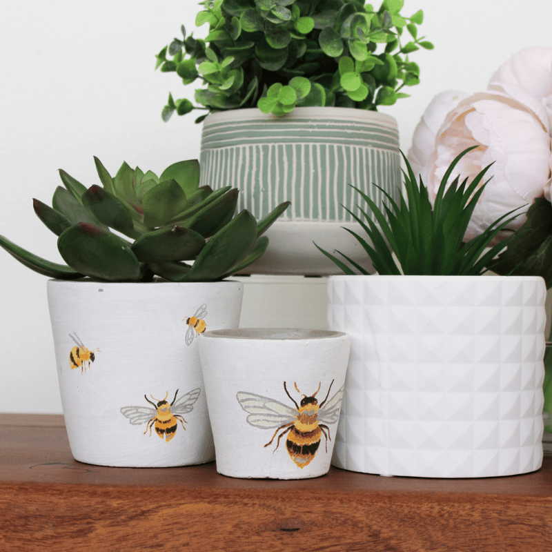 Flying Bee Planter