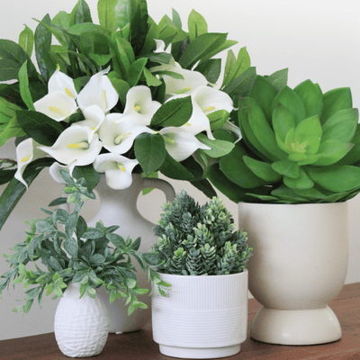 White Triangle Textured Bud Vase