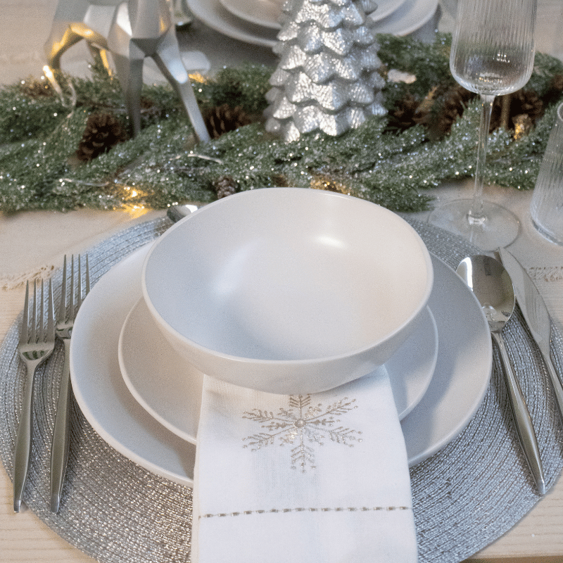 Holiday Silver Snowflake Napkins - Set of 4